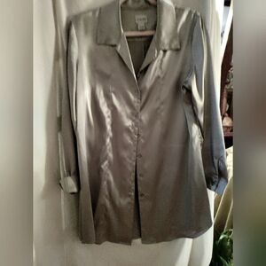 Chicos  Silver Blazer with Satin Sheen, Size 2, Pre-owned Excellent Condition.